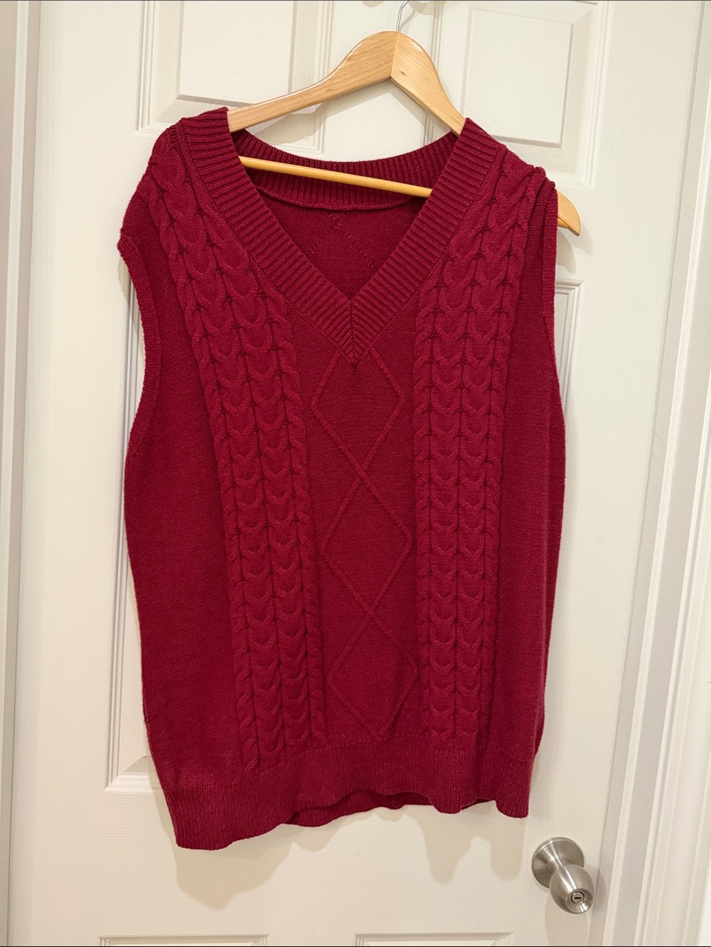Women's Cable Knit V-Neck Sweater Vest - Red